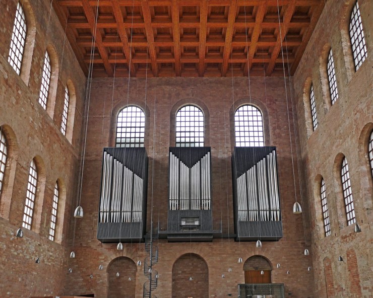 Trier basilica detail